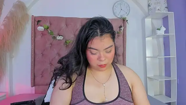 ROSELEI  online show from 05-13-26, 01:30