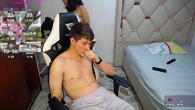 Zoe and jackk  online show from 05-12-26, 10:40