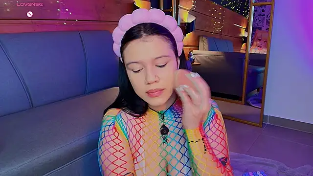 aria bloomer online show from 04-08-26, 08:09
