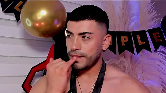 Alexander Diazz online show from 05-11-26, 04:04
