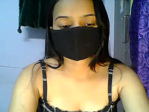 Snapshot of Saxy_Mony002 chatting on 05-20-26, 02:12 Saxy Mony002 online show from 05-20-26, 02:12