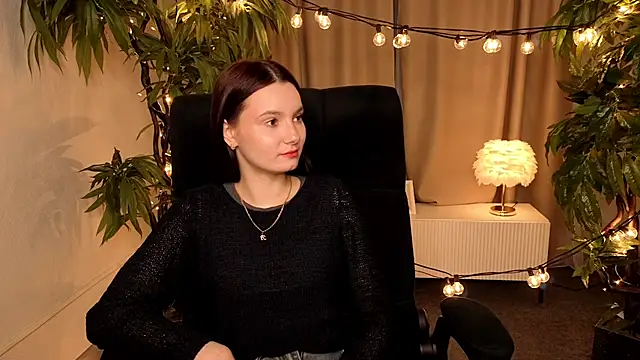 MarieFuller online show from 04-09-26, 07:47