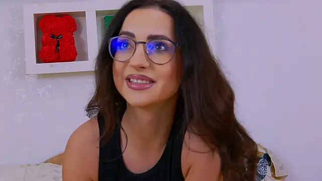 KarolDolly05 online show from 04-15-26, 02:24