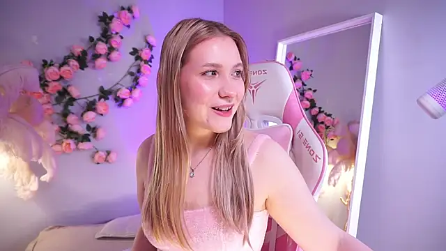 Emilicious online show from 05-11-26, 01:39