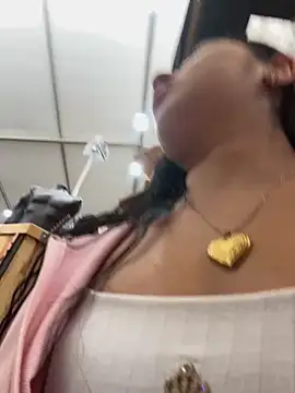 Snapshot of mariana-0306 chatting on 04-12-26, 04:34 mariana-0306 online show from 04-12-26, 04:34