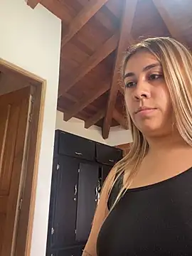  BellaSmith  online show from 06-09-26, 03:01