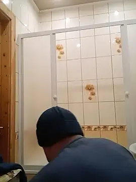 Snapshot of Luceriusbigass chatting on 12-16-24, 05:22 Luceriusbigass online show from 12-16-24, 05:22