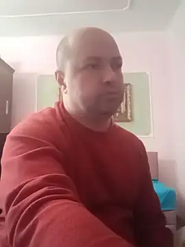 Snapshot of Luceriusbigass chatting on 03-08-25, 03:35 Luceriusbigass online show from 03-08-25, 03:35