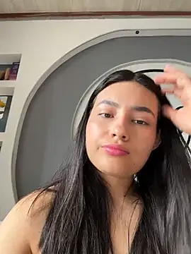 Snapshot of VioletRousee chatting on 06-14-26, 03:36 VioletRousee online show from 06-14-26, 03:36