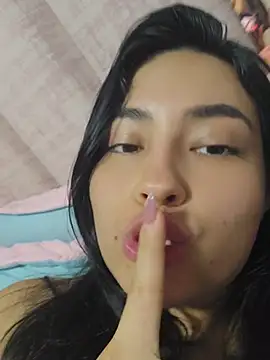Snapshot of VioletRousee chatting on 07-03-26, 12:06 VioletRousee online show from 07-03-26, 12:06