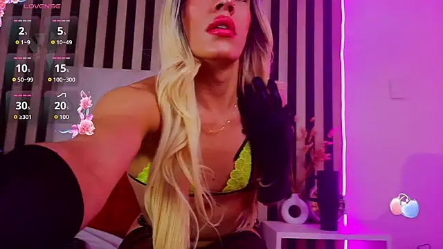 Sasha TitanX online show from 04-11-26, 10:14