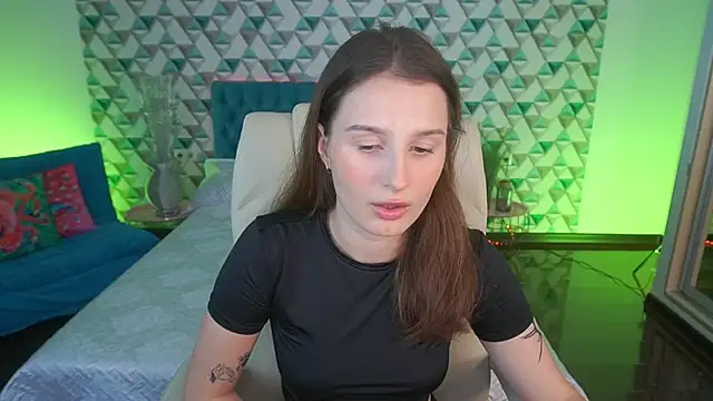 Snapshot of VikVikLove chatting on 06-10-26, 07:57 VikVikLove online show from 06-10-26, 07:57