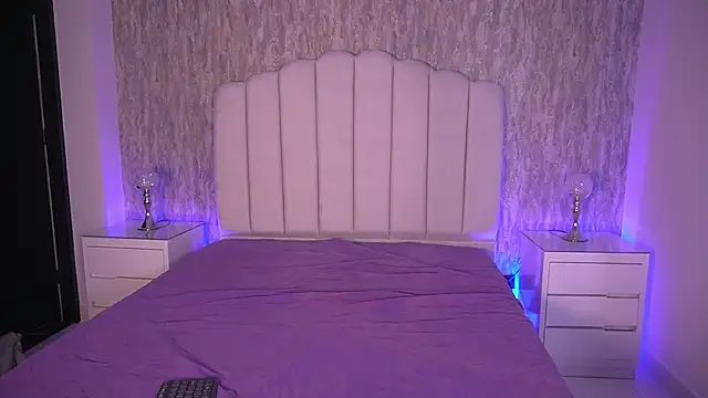 Snapshot of anne_bb chatting on 04-09-26, 07:19 anne bb online show from 04-09-26, 07:19