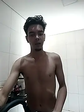 Heitorlira online show from 04-19-26, 04:28