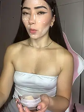 AMBERBUNNY  online show from 04-11-26, 01:15