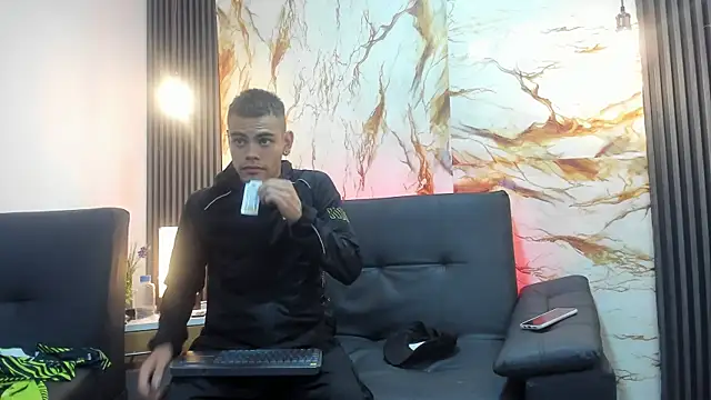 RomeoBoselli   online show from 05-15-26, 11:45