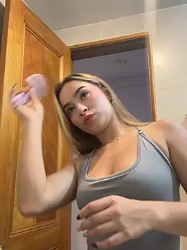 AmyRusso online show from 04-15-26, 09:59