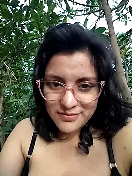 Snapshot of sienna_elara chatting on 04-09-26, 10:42 sienna elara online show from 04-09-26, 10:42
