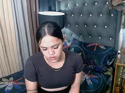 yhanachoii online show from 06-16-26, 08:00