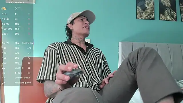 Snapshot of Damian_Romanoff chatting on 06-02-26, 12:51 Damian Romanoff online show from 06-02-26, 12:51