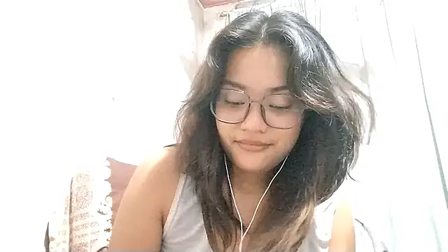 OliviaCarchi online show from 04-13-26, 10:43