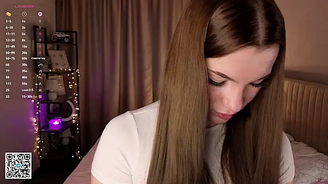 Snapshot of JerleneBelfy chatting on 04-27-26, 04:10 JerleneBelfy online show from 04-27-26, 04:10