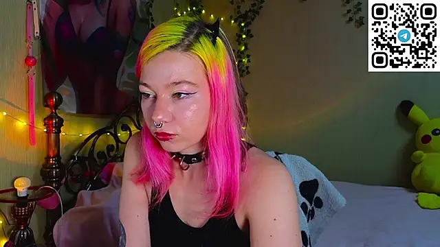 Snapshot of Sansarella chatting on 11-19-25, 03:56 Sansarella online show from 11-19-25, 03:56