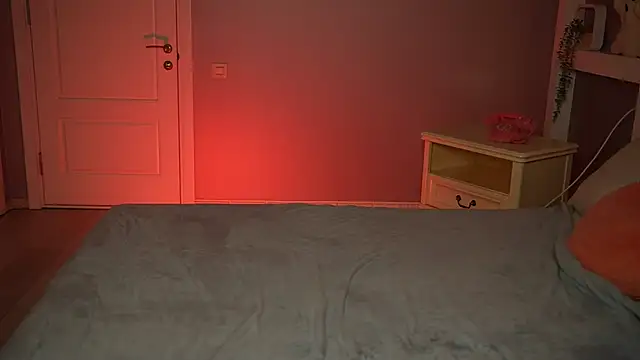 LilElfies online show from 04-09-26, 09:53