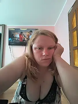 Snapshot of wildaurax chatting on 05-25-26, 07:14 wildaurax online show from 05-25-26, 07:14