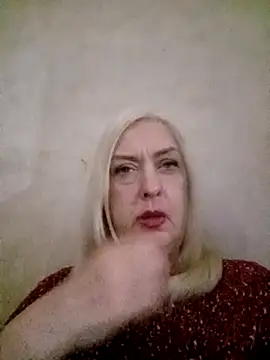 Julia20X online show from 04-28-26, 09:53