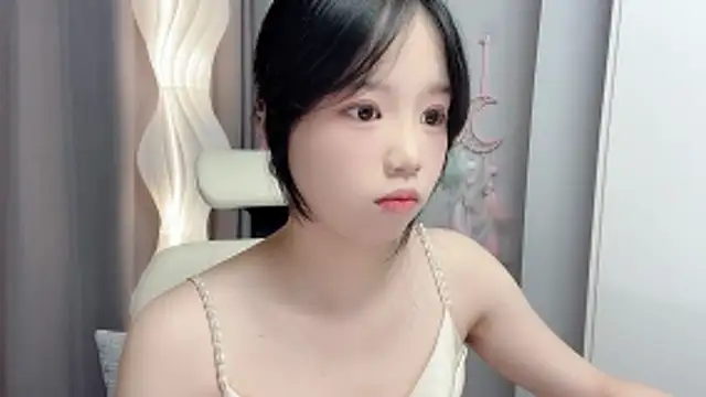 Xiaoqing00 online show from 06-03-26, 05:21