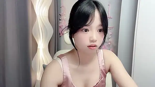 Xiaoqing00 online show from 06-05-26, 06:52