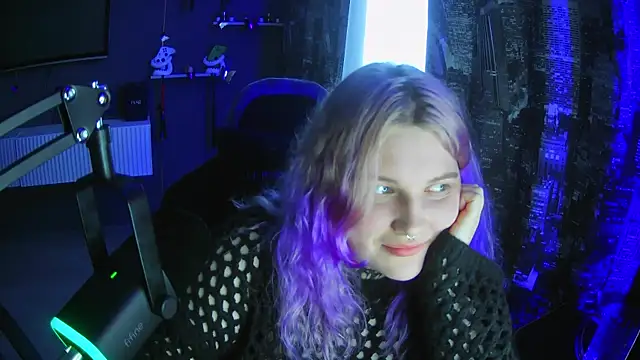 Sweet Squirrel  online show from 04-10-26, 10:42