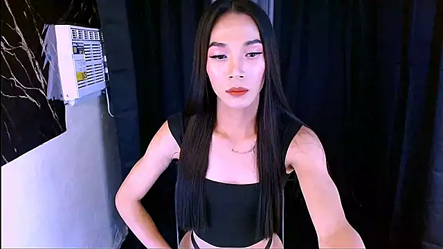 XoTrisha online show from 04-13-26, 02:00