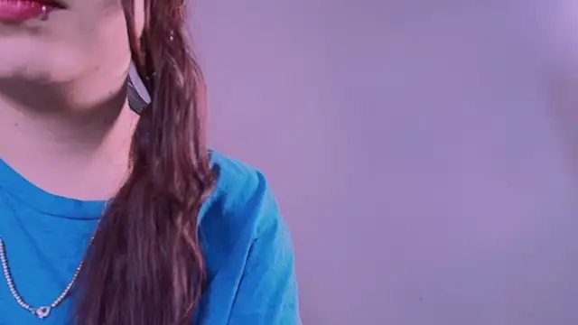 Snapshot of Sophia_velvett chatting on 04-24-26, 12:40 Sophia velvett online show from 04-24-26, 12:40