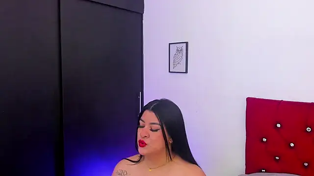 Snapshot of Katty_West chatting on 05-11-26, 07:00 Katty West online show from 05-11-26, 07:00