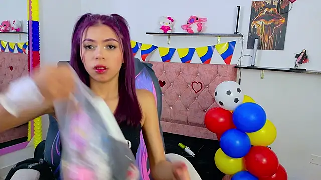 VelinaHoney online show from 06-18-26, 12:42