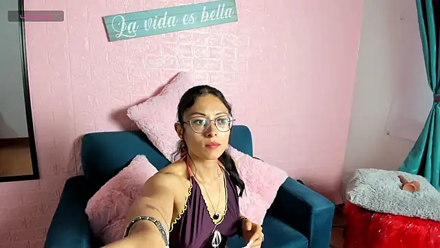 Snapshot of Kat_santana chatting on 04-09-26, 10:48 Kat santana online show from 04-09-26, 10:48