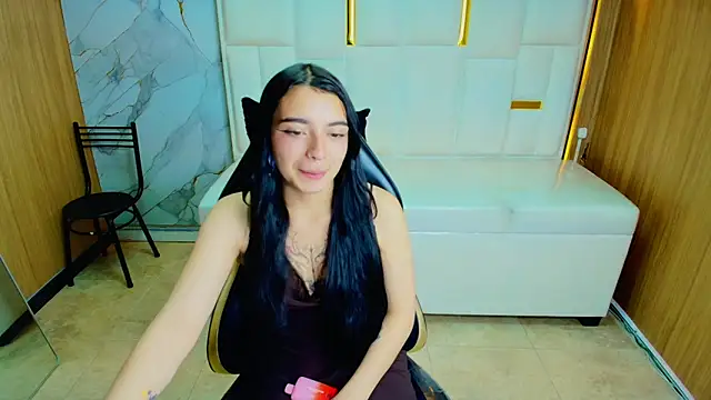 Snapshot of Samantha_petite_tf chatting on 05-02-26, 03:11 Samantha petite tf online show from 05-02-26, 03:11