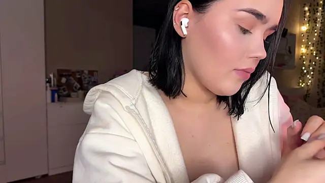 Snapshot of lola_raze chatting on 07-02-26, 10:49 lola raze online show from 07-02-26, 10:49