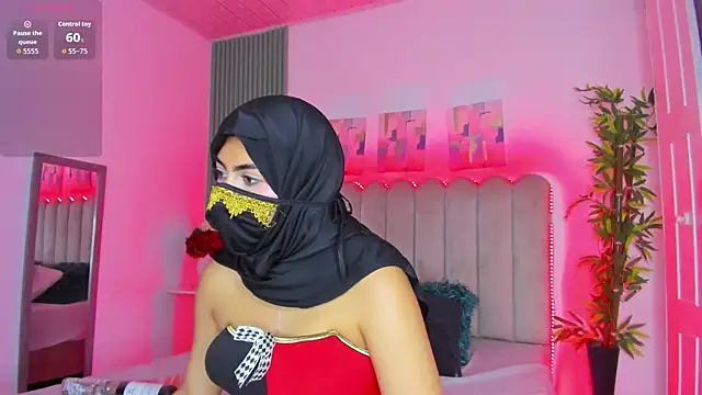 Layla amirah online show from 05-05-26, 03:03