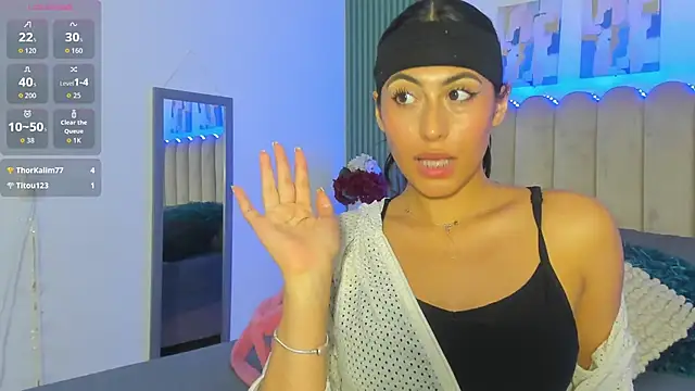 Layla amirah online show from 05-10-26, 03:12