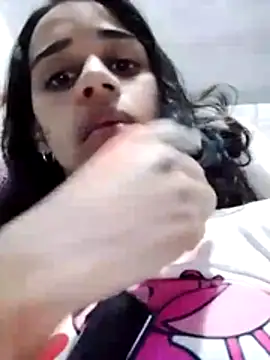 Snapshot of KarlaCherry20 chatting on 07-19-26, 11:52 KarlaCherry20 online show from 07-19-26, 11:52