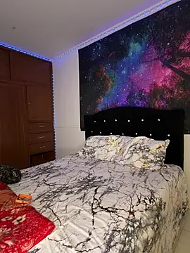 RoughDiamond  online show from 04-14-26, 06:30