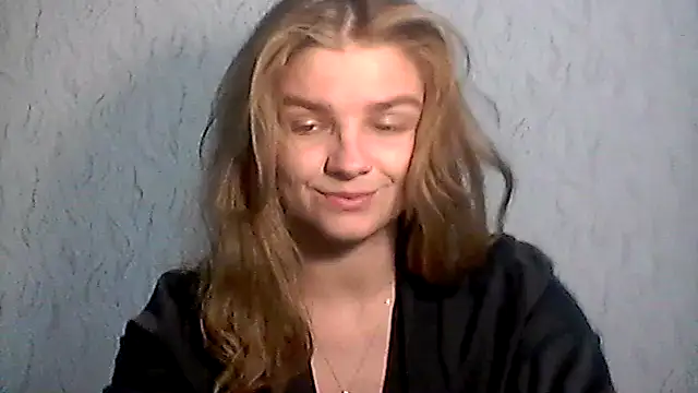 ElizaCrowe online show from 04-23-26, 05:15