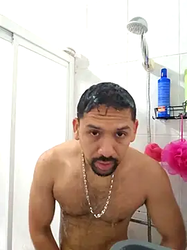 Snapshot of Eduarzar chatting on 04-14-26, 10:43 Eduarzar online show from 04-14-26, 10:43