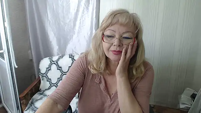 LavandaMay online show from 04-30-26, 08:09