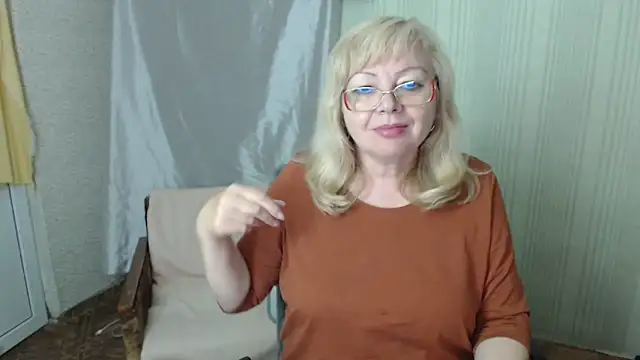 LavandaMay online show from 05-12-26, 07:22