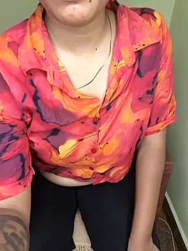 Tamilmoon006 online show from 04-18-26, 07:18