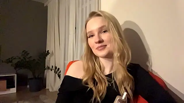 Snapshot of PlasaRima chatting on 04-25-26, 01:41 PlasaRima online show from 04-25-26, 01:41